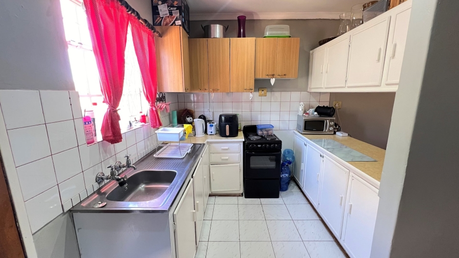 2 Bedroom Property for Sale in Langenhovenpark Free State